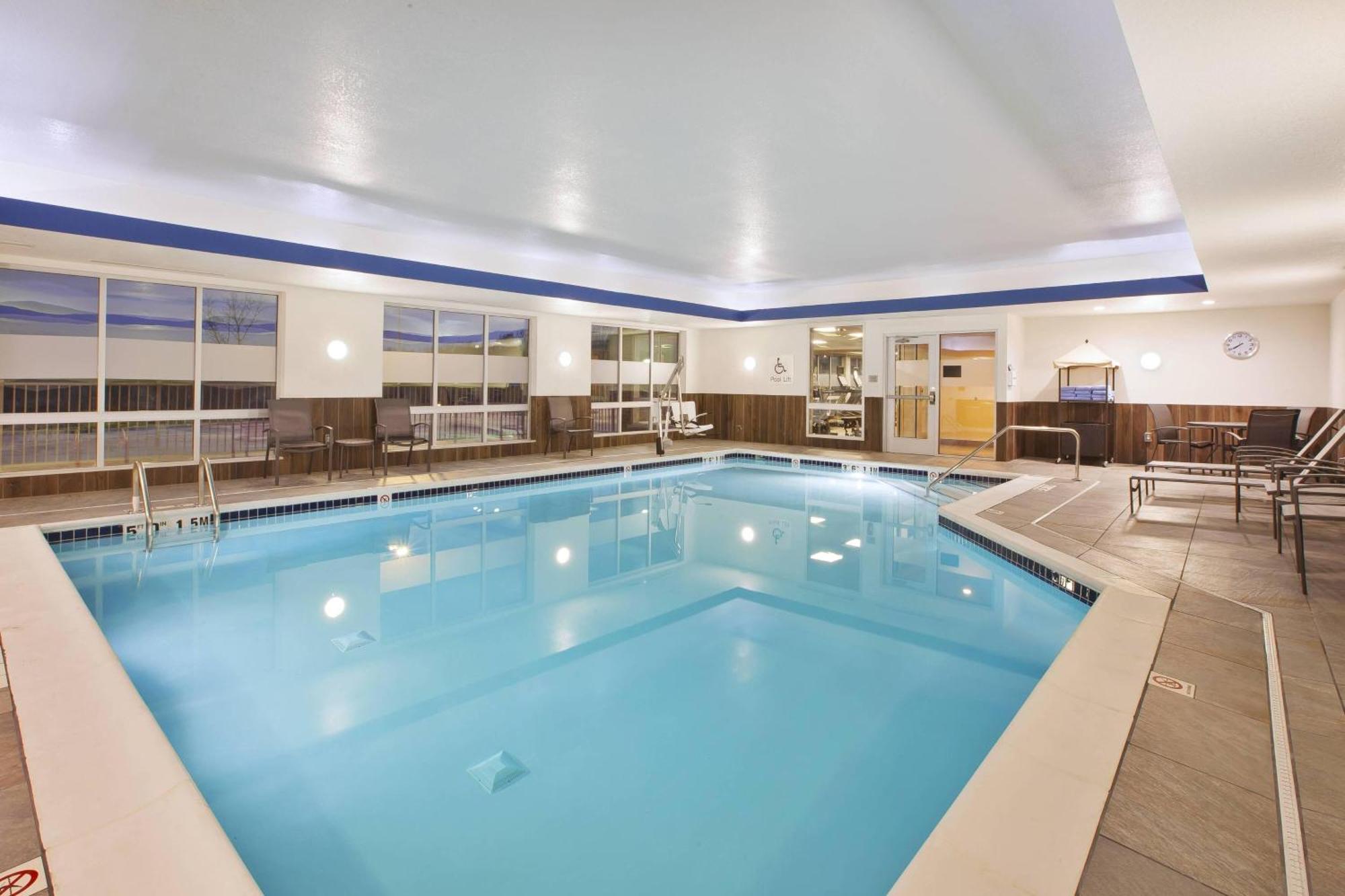 Fairfield Inn & Suites By Marriott Flint גרנד בלנק מראה חיצוני תמונה
